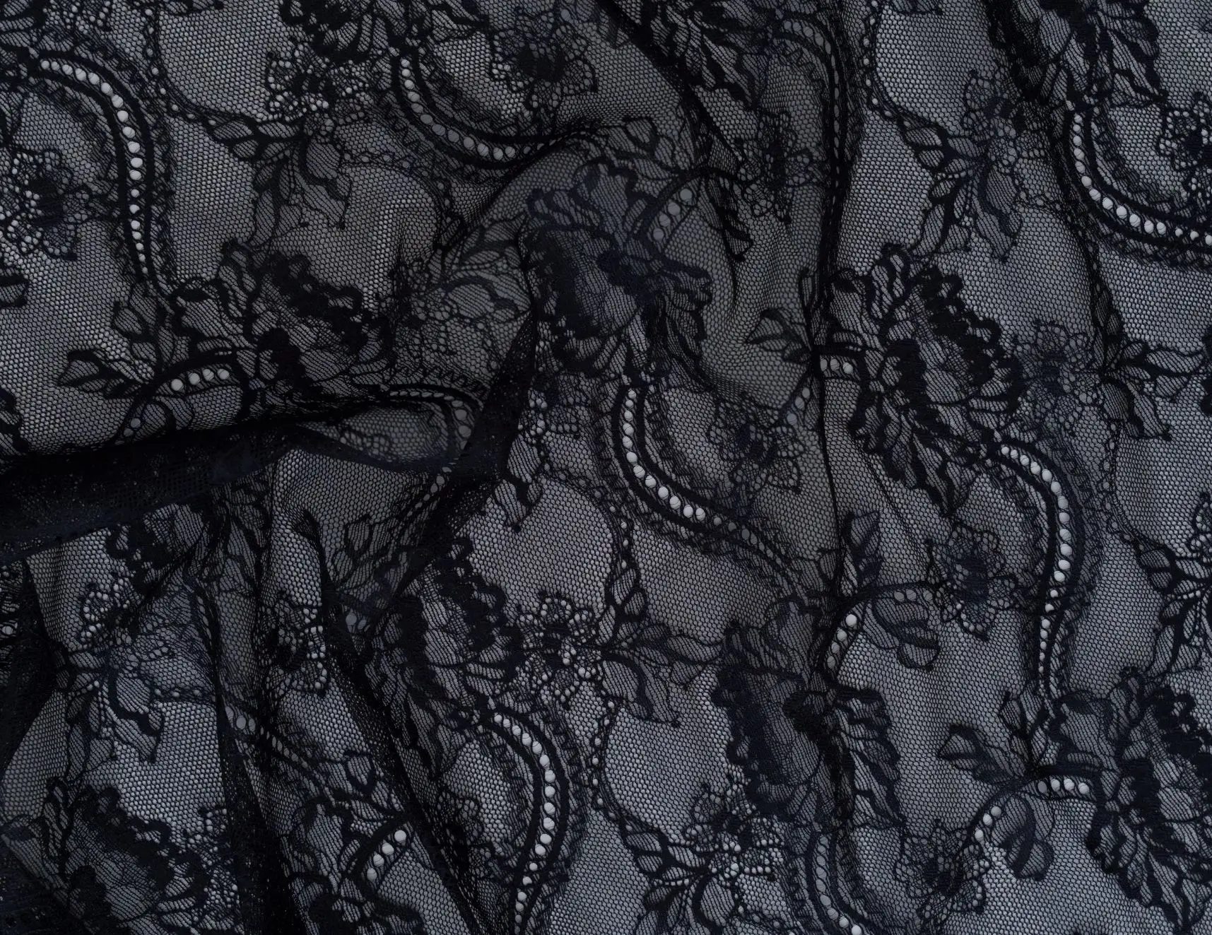 microfibre noire à carreaux