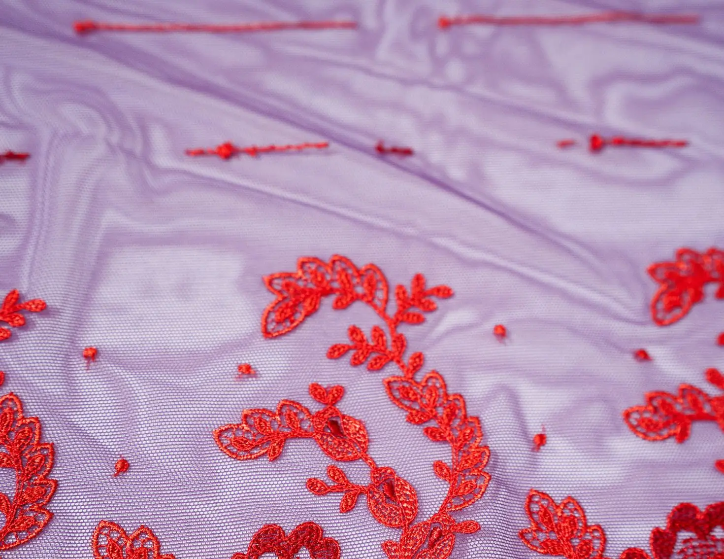 galon de tulle à ronds