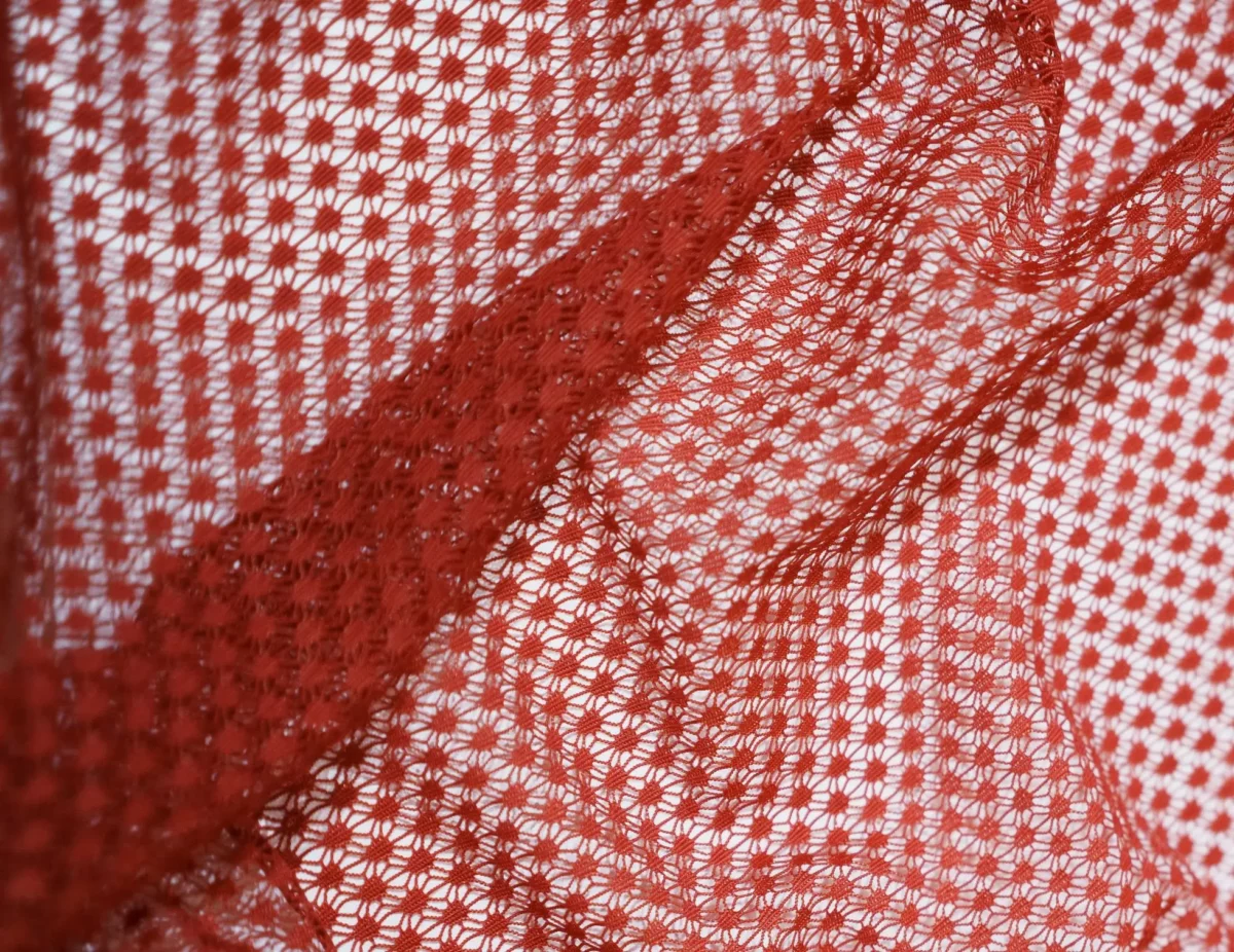 résille ajourée géométrique rouge rouille