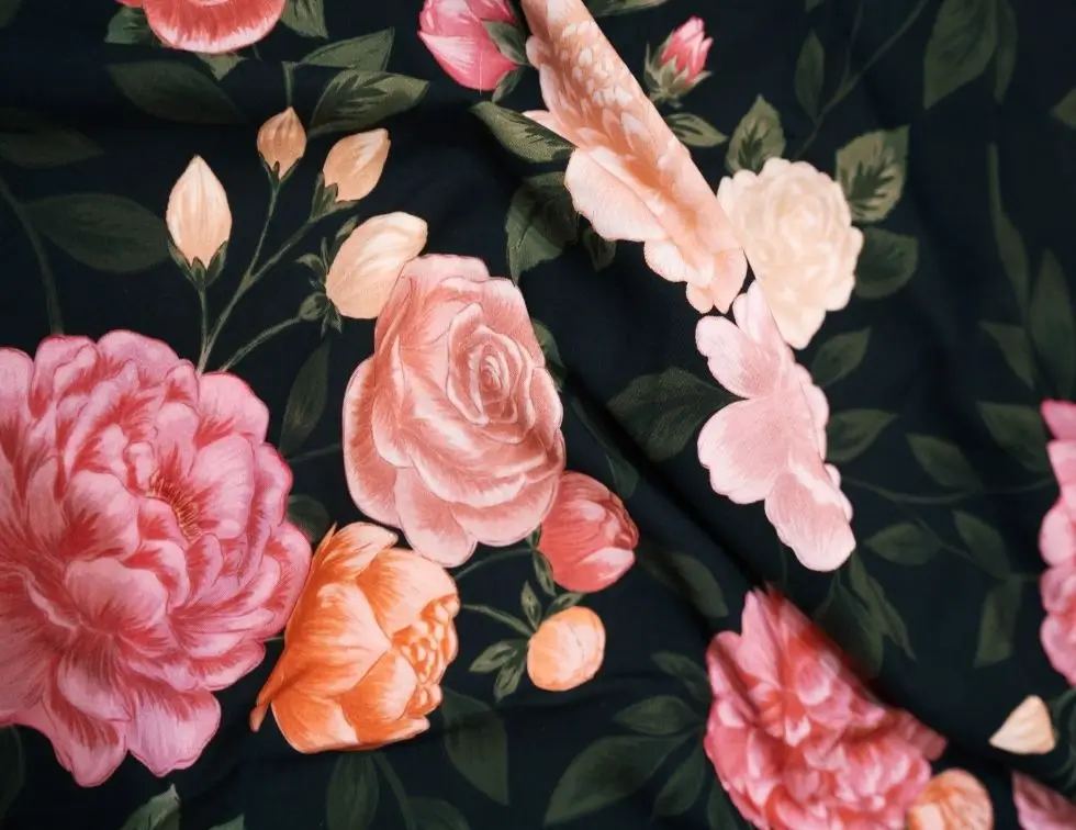 tissu rouge Éternel viscose (copie)