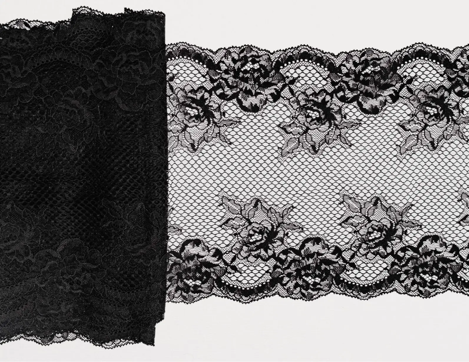 galon de dentelle brodé noir